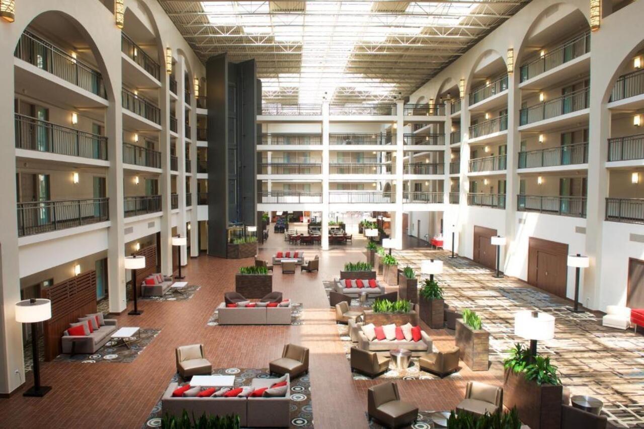 Embassy Suites By Hilton Detroit - Livonia/Novi Exterior photo