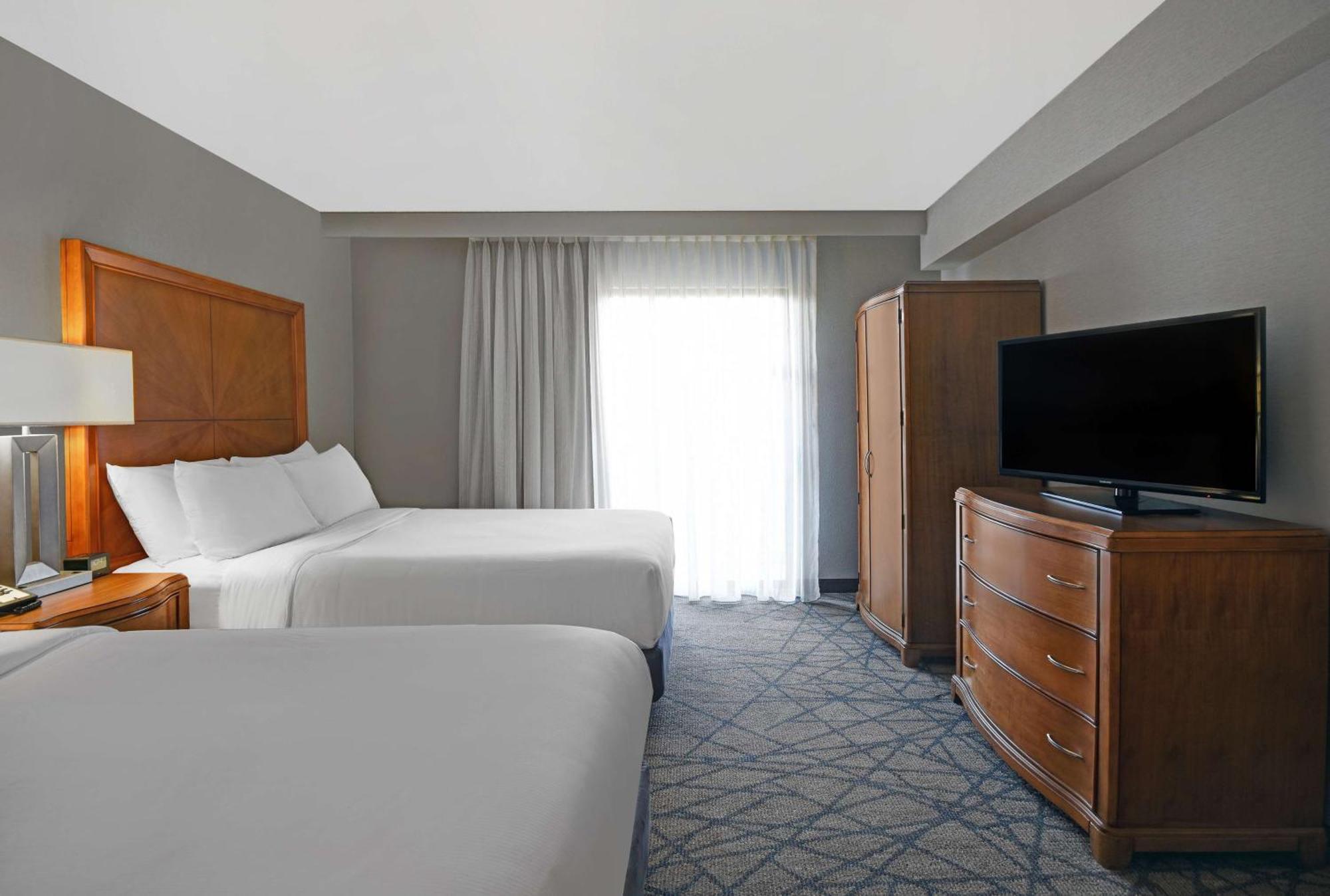 Embassy Suites By Hilton Detroit - Livonia/Novi Exterior photo