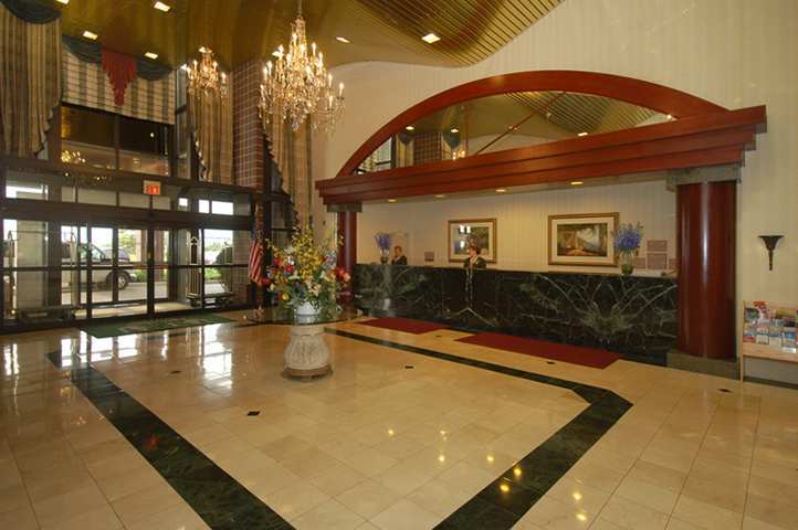 Embassy Suites By Hilton Detroit - Livonia/Novi Exterior photo